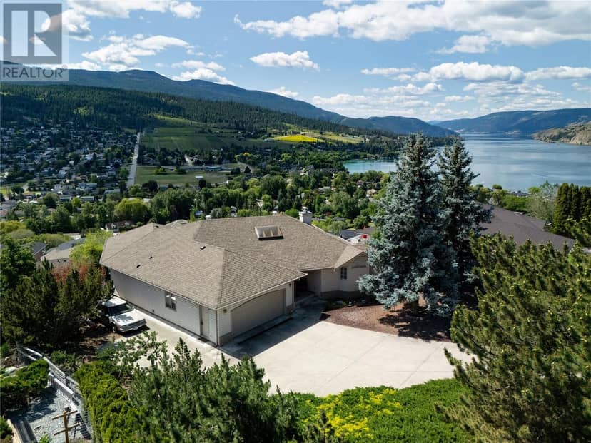 8827 Michael Drive, Coldstream