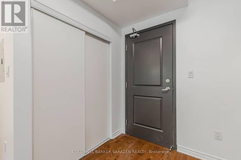 218 - 429 Kent Street — photo 11 of 36