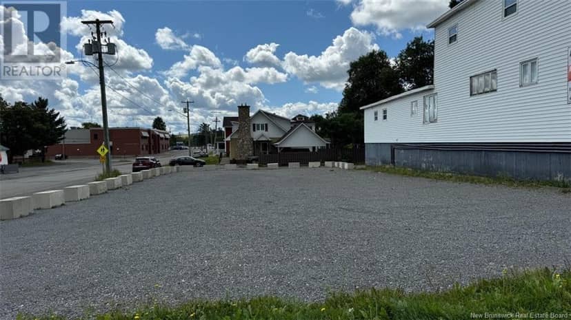 123 Broadway Boulevard, Grand-Sault/Grand Falls