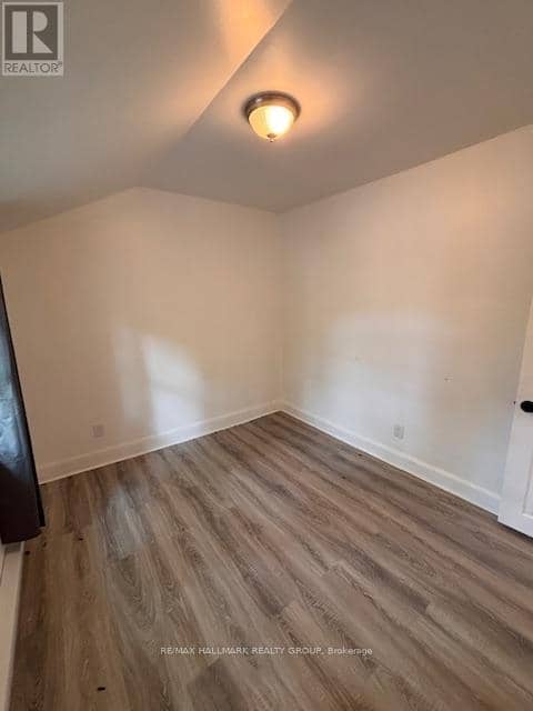 266 Emond Street — photo 7 of 19