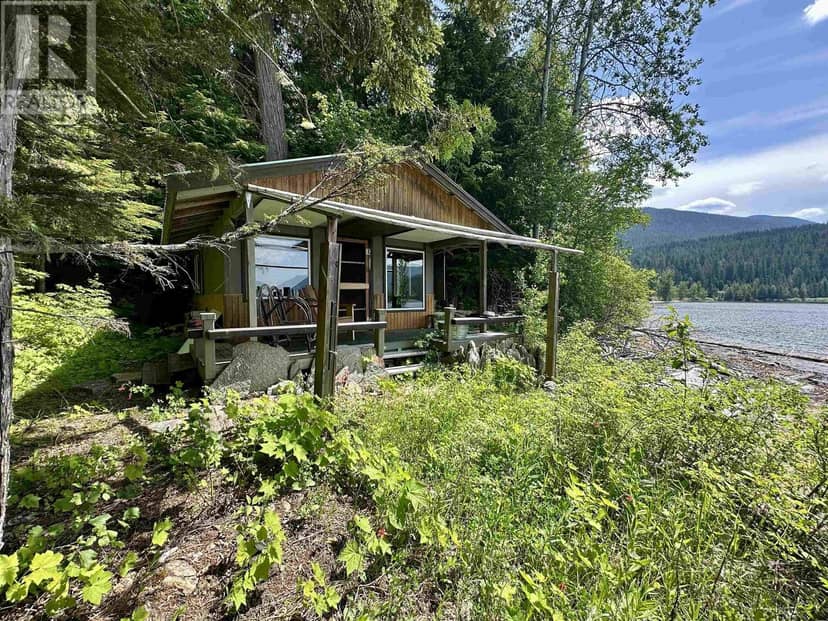 DL 5192 EAST ARM QUESNEL LAKE, Williams Lake