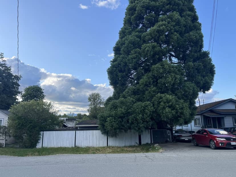12473 114 AVENUE, Surrey
