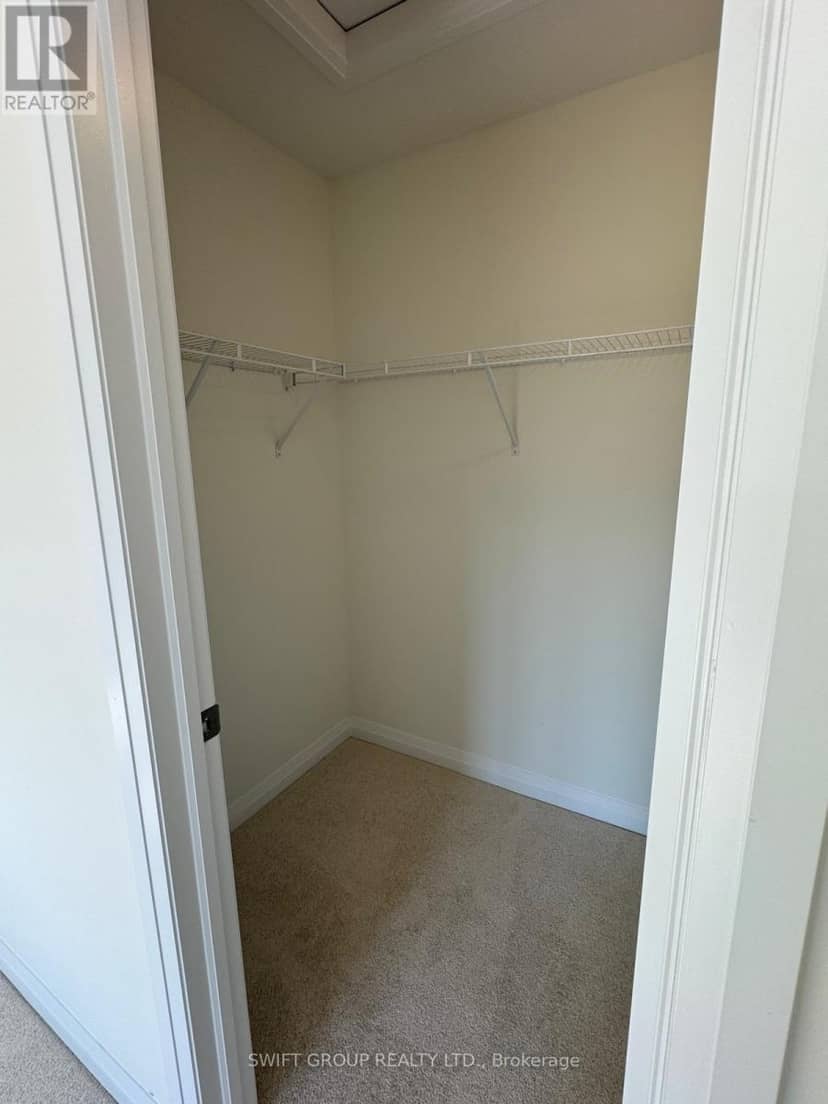 123 Granville Crescent — photo 16 of 28