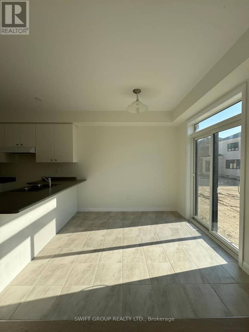 123 Granville Crescent — photo 5 of 28