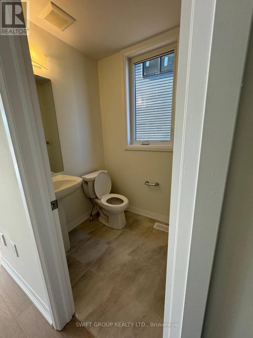 123 Granville Crescent — photo 8 of 28