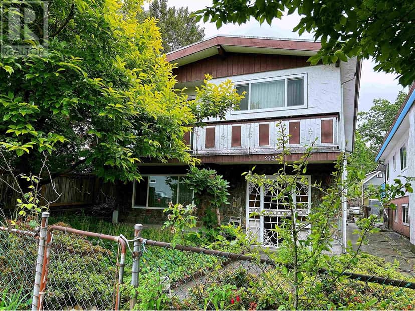 2320 E 1ST AVENUE, Vancouver, photo 2