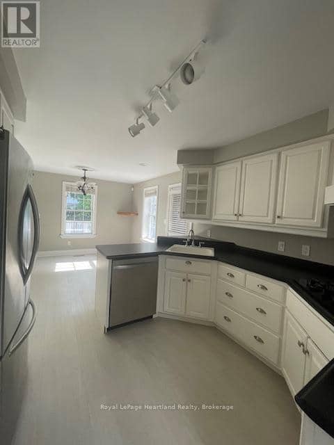 231 William Street — photo 20 of 40