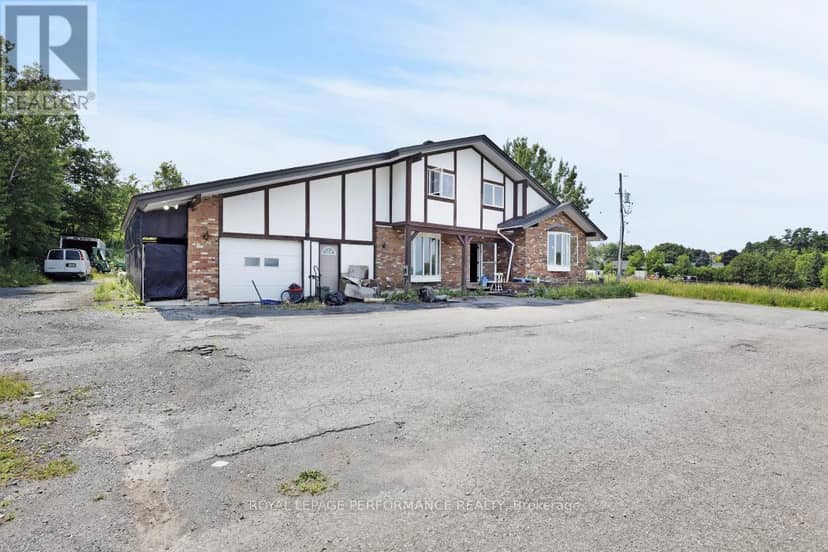 1016 Old Montreal Road, Ottawa, photo 8