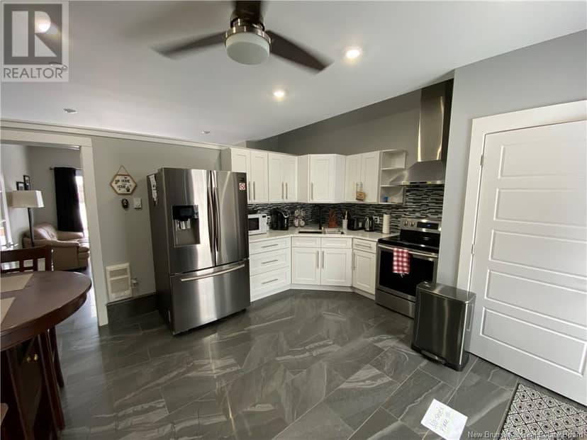 90 L'Etete Road — photo 9 of 18