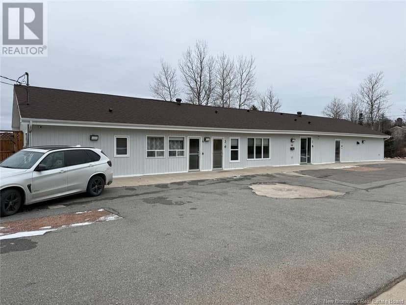 90 L'Etete Road — photo 1 of 18