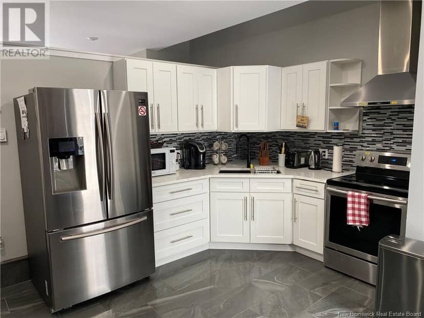 90 L'Etete Road — photo 10 of 18