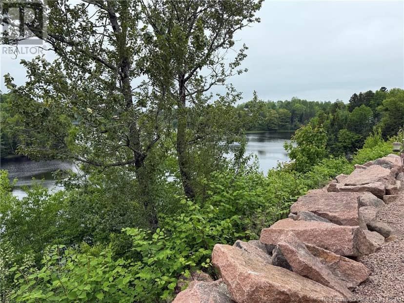 90 L'Etete Road — photo 15 of 18