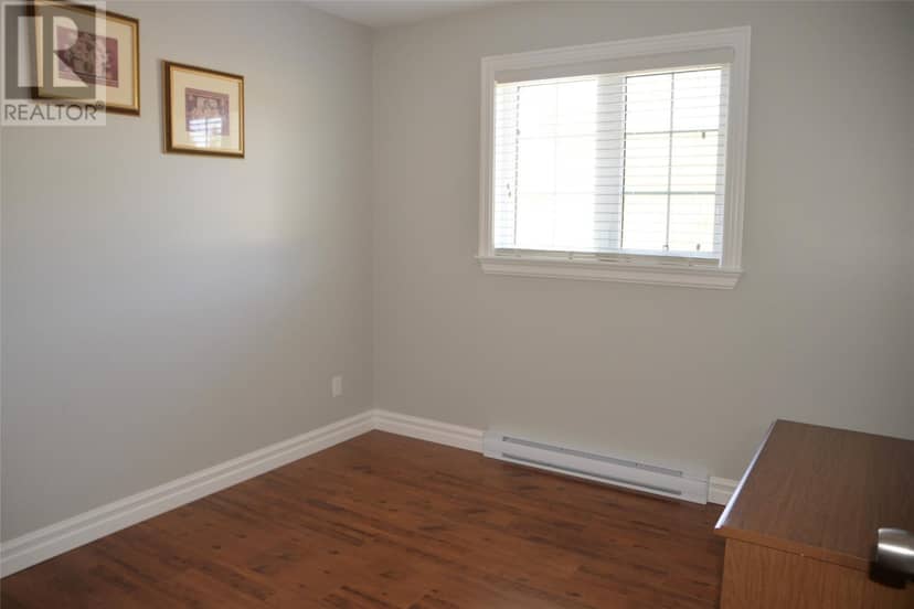 36 Goose Bay Drive — photo 10 of 16