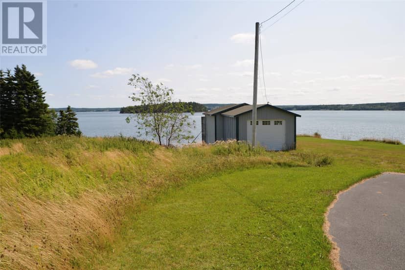 36 Goose Bay Drive — photo 13 of 16