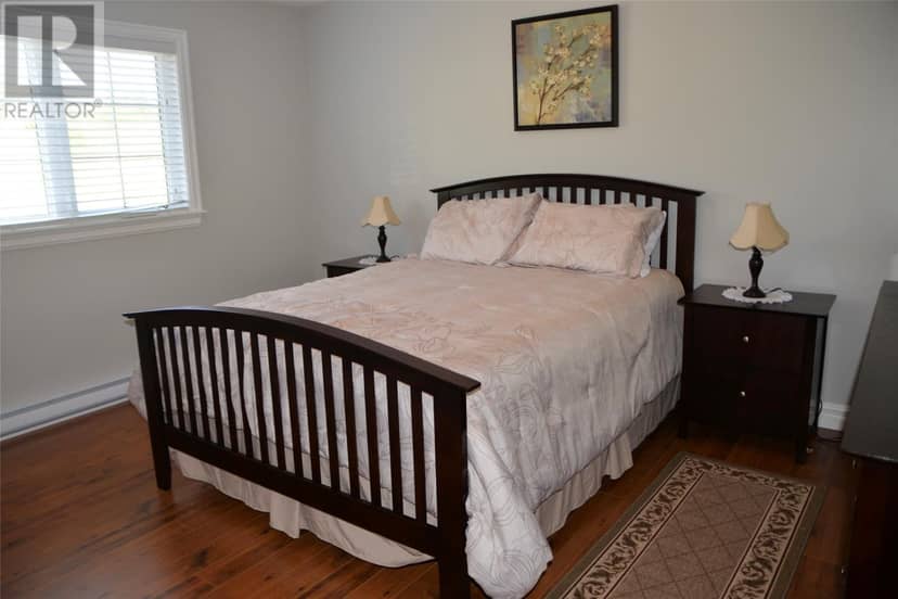 36 Goose Bay Drive — photo 9 of 16