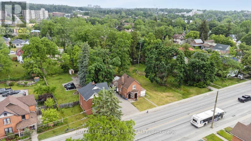 226 Dunlop Street W — photo 1 of 4