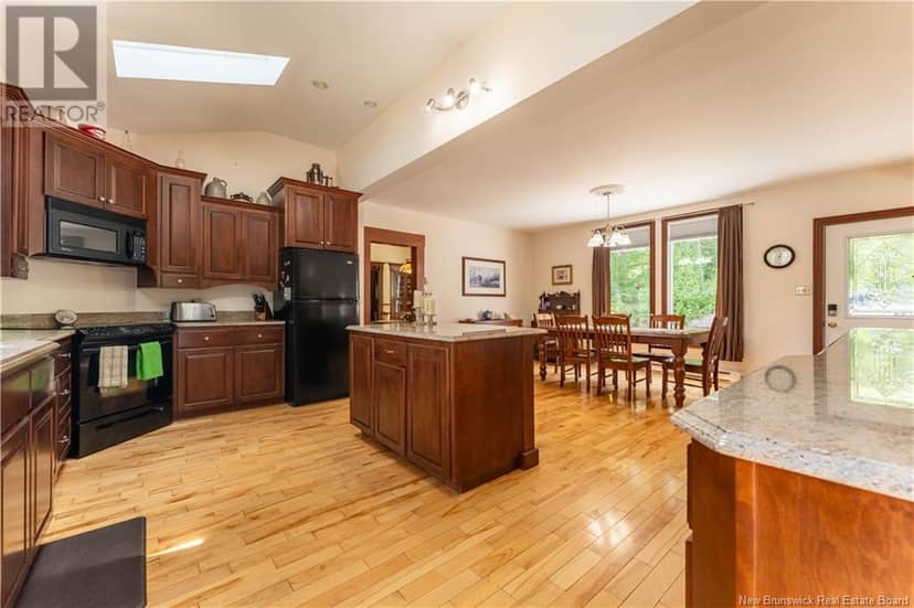 129 Pleasant — photo 23 of 40
