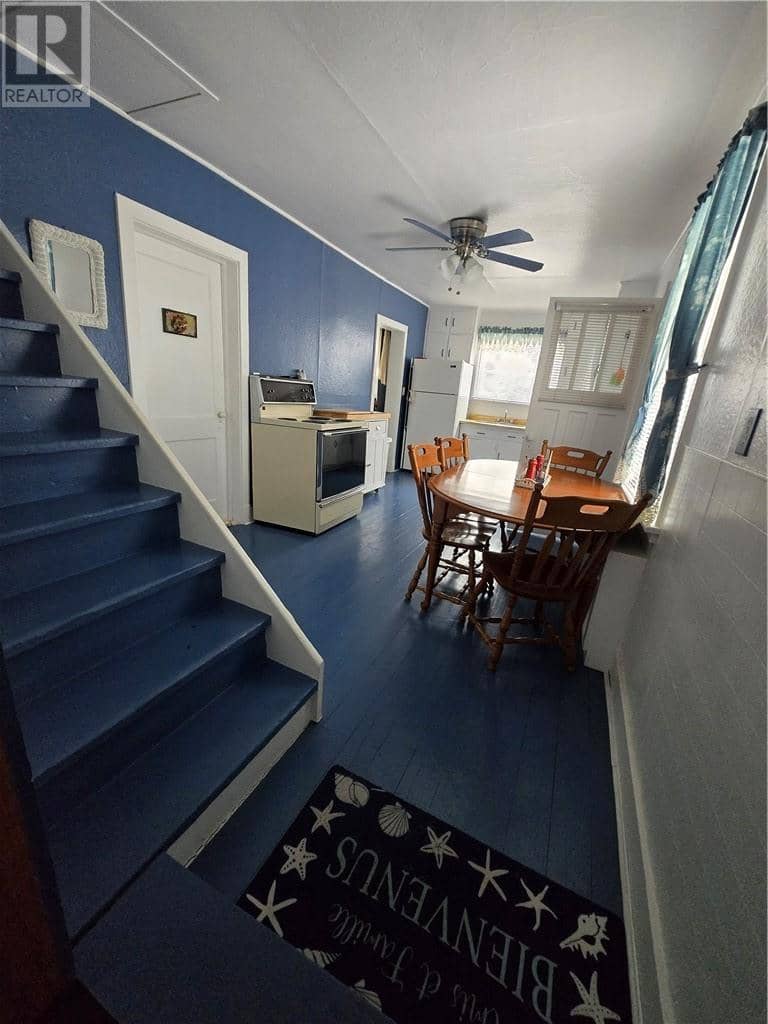 295 Riverside Road — photo 8 of 17