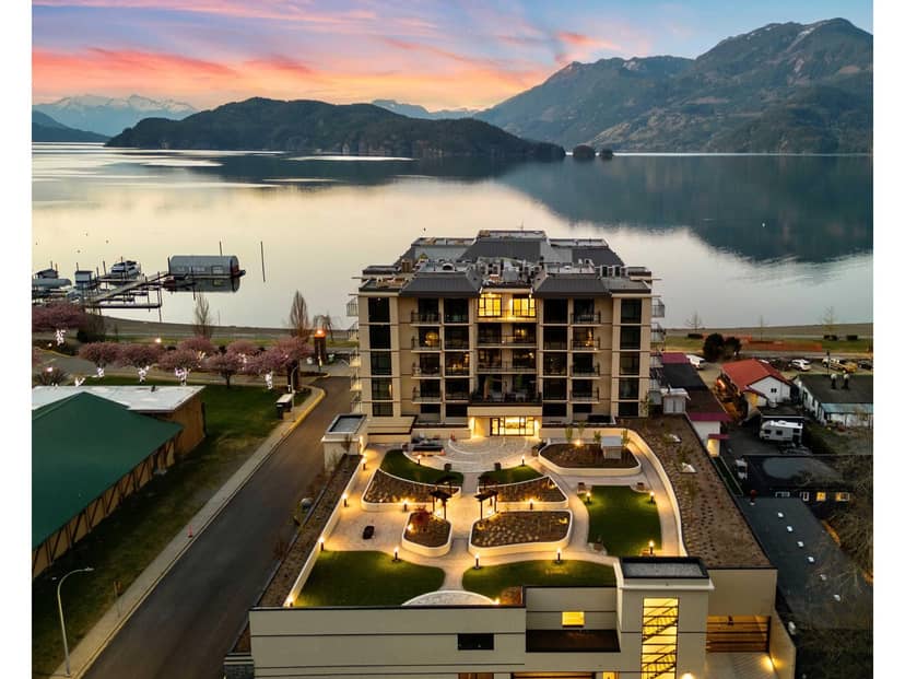 205 120 ESPLANADE AVENUE, Harrison Hot Springs, Harrison Hot Springs