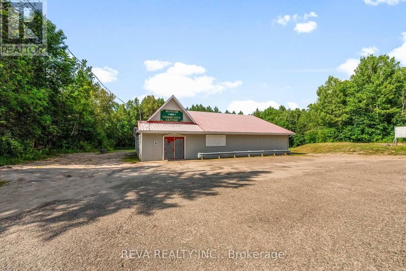 786 Centreview Road — photo 1 of 22