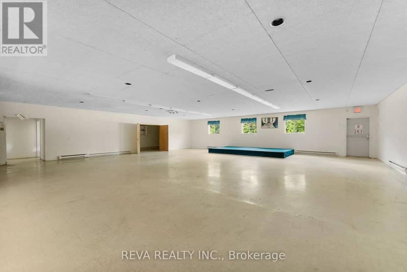 786 Centreview Road — photo 6 of 22