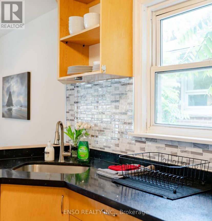 24 Gentry Crescent — photo 23 of 40