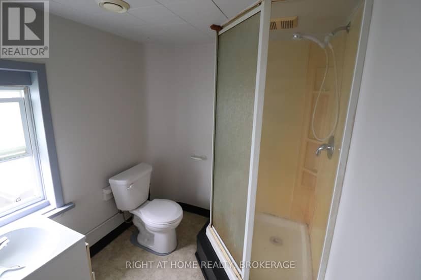 36 Nickel Street — photo 11 of 15