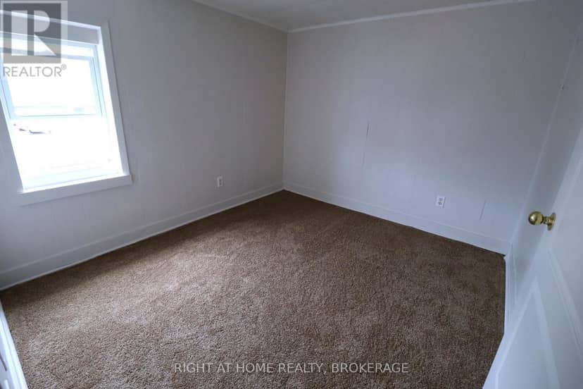36 Nickel Street — photo 13 of 15