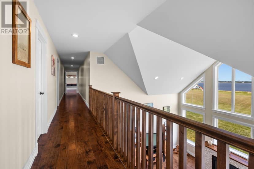 84 Hatton Road — photo 30 of 40