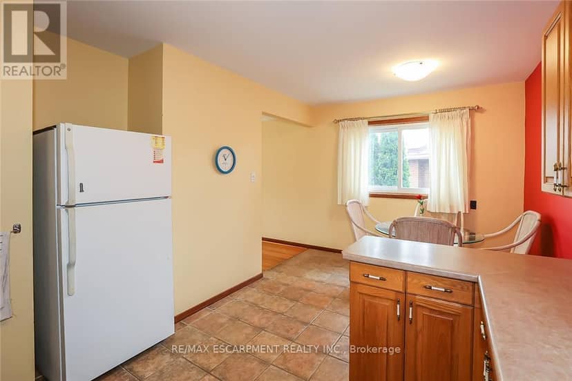 5750 Hodgson Avenue — photo 14 of 40