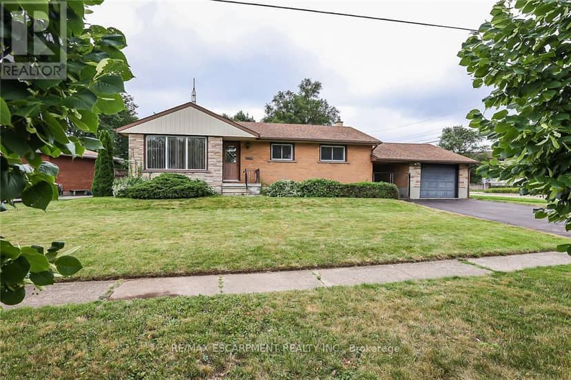 5750 Hodgson Avenue — photo 2 of 40