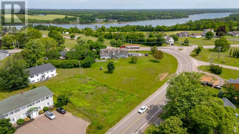 Lot Douses Road, Montague