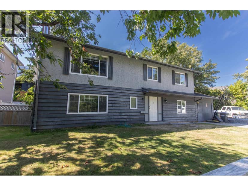 38069 FIFTH AVENUE, Squamish
