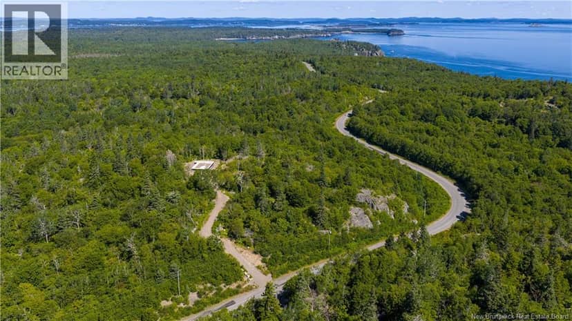643 Fundy Drive — photo 3 of 18