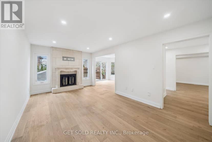 27 Edenbridge Drive — photo 10 of 40