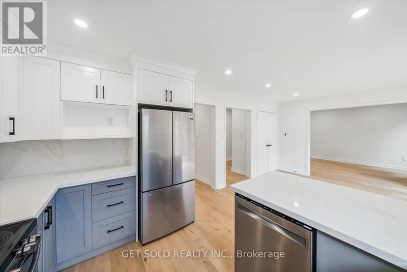27 Edenbridge Drive — photo 16 of 40