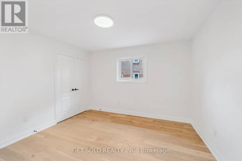 27 Edenbridge Drive — photo 33 of 40