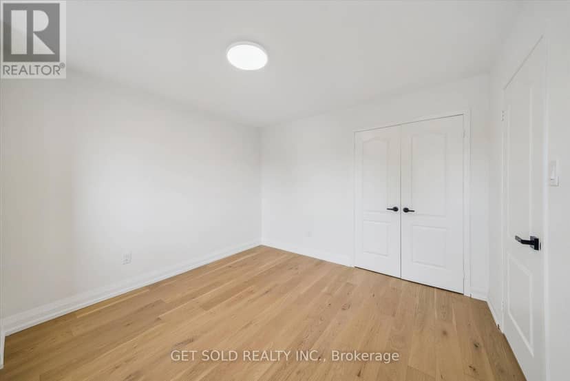 27 Edenbridge Drive — photo 35 of 40