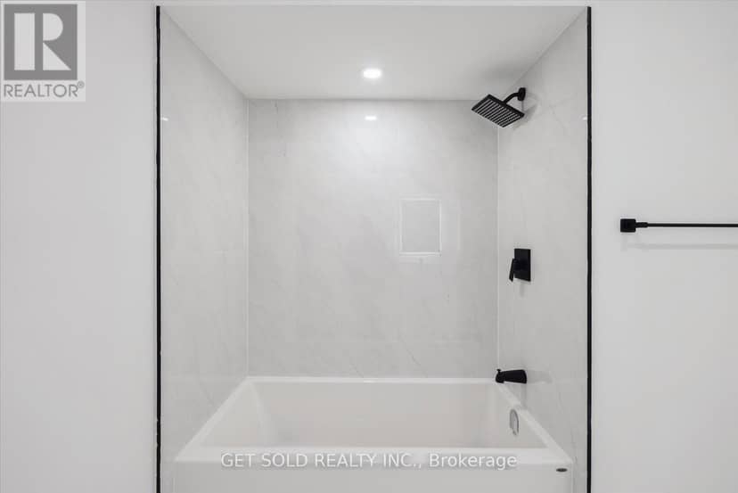 27 Edenbridge Drive — photo 37 of 40