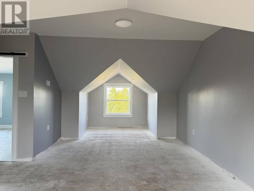 37 Tibbeys Point Road — photo 14 of 36