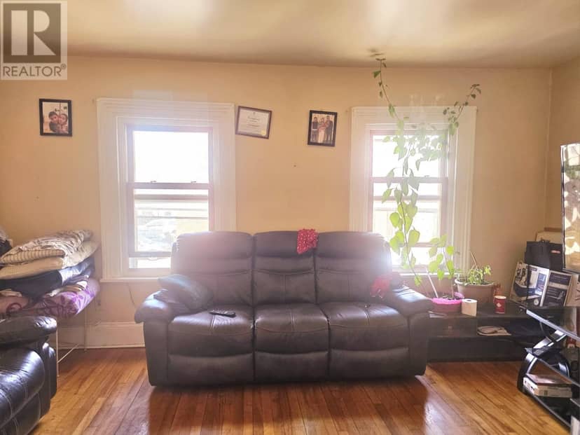 247-249-251 Queen Street — photo 5 of 18