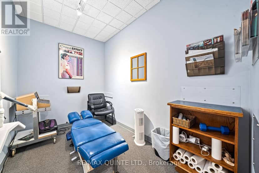 156 Bridge Street E — photo 18 of 40