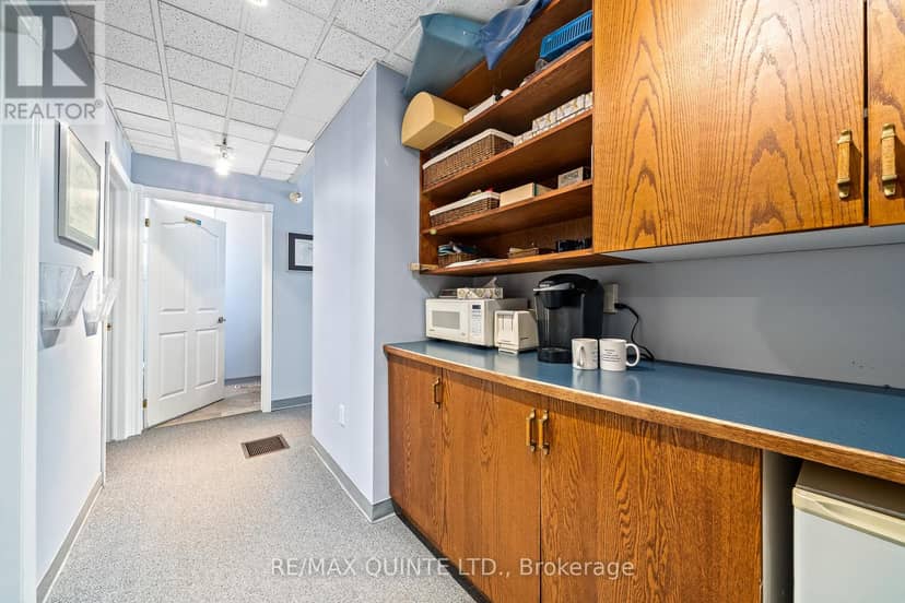 156 Bridge Street E — photo 19 of 40