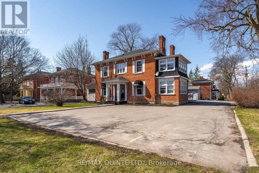 156 Bridge Street E — photo 2 of 40