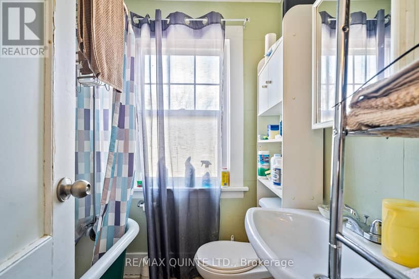 156 Bridge Street E — photo 31 of 40