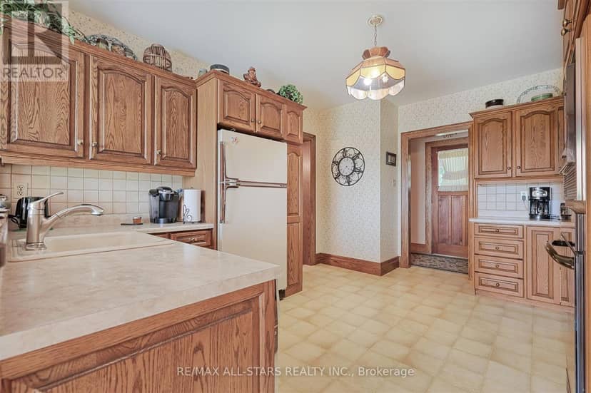 275 Webb Road — photo 14 of 40