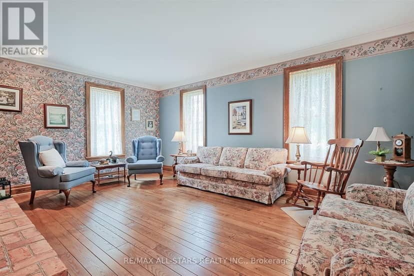 275 Webb Road, Uxbridge, photo 6