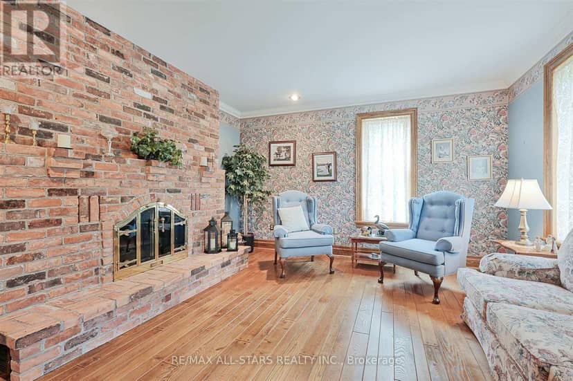 275 Webb Road, Uxbridge, photo 7