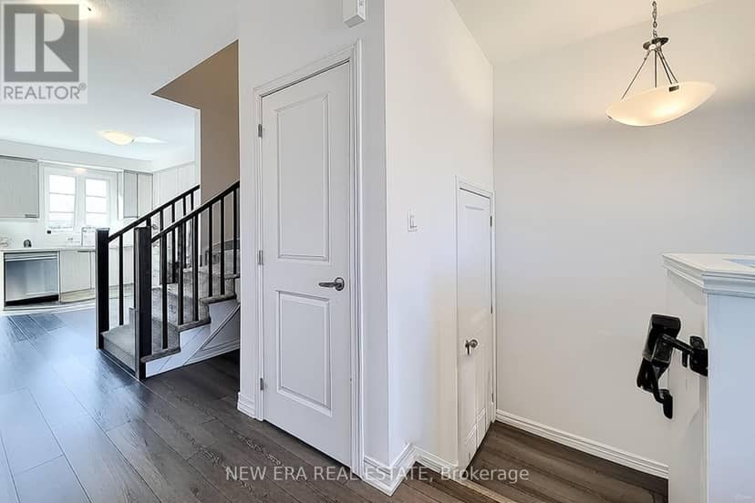 60 - 120 Court Drive — photo 7 of 28