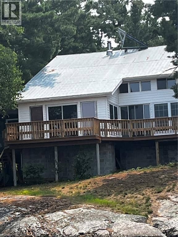 WL106-1 LOUDON Island — photo 8 of 40